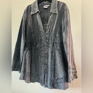 Parsley & Sage Long Blouse
